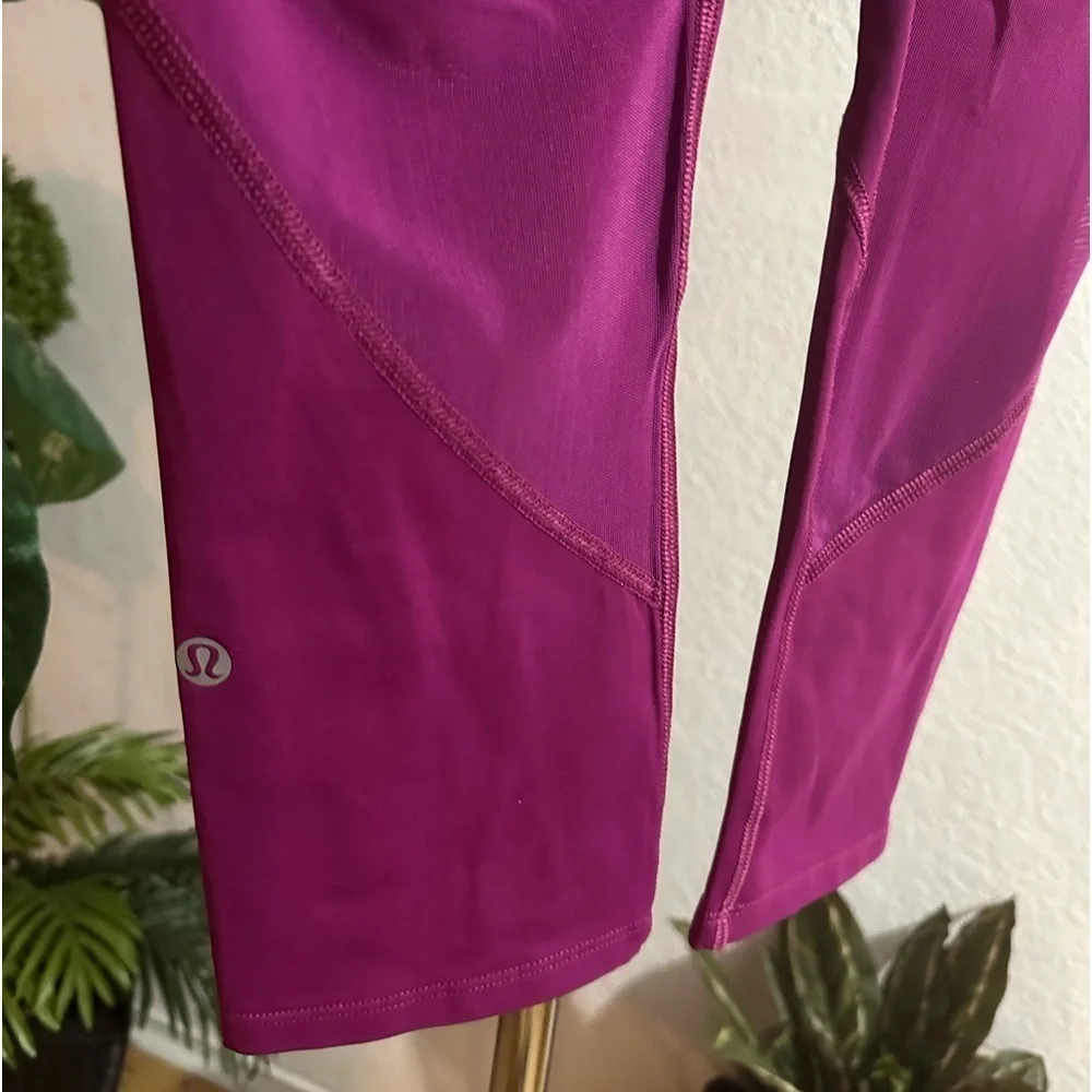 Lululemon leggings size 4